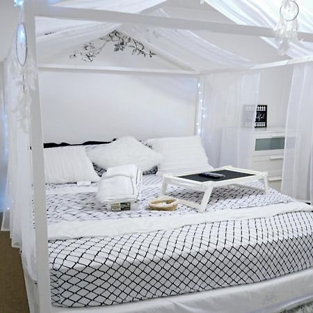 Lovely Cozy Room! With Attached Private Bath In The Heart Of Vancouver! Private Parking & Self Check-In! Екстер'єр фото