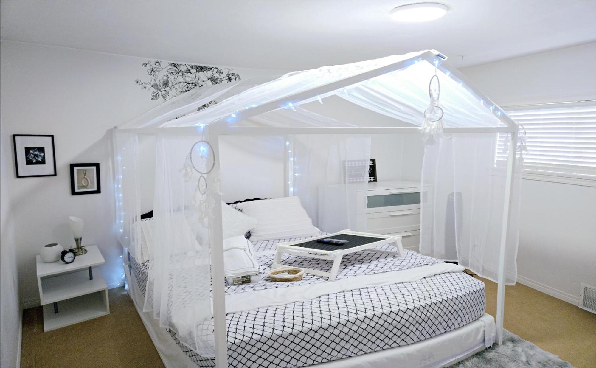 Lovely Cozy Room! With Attached Private Bath In The Heart Of Vancouver! Private Parking & Self Check-In! Екстер'єр фото