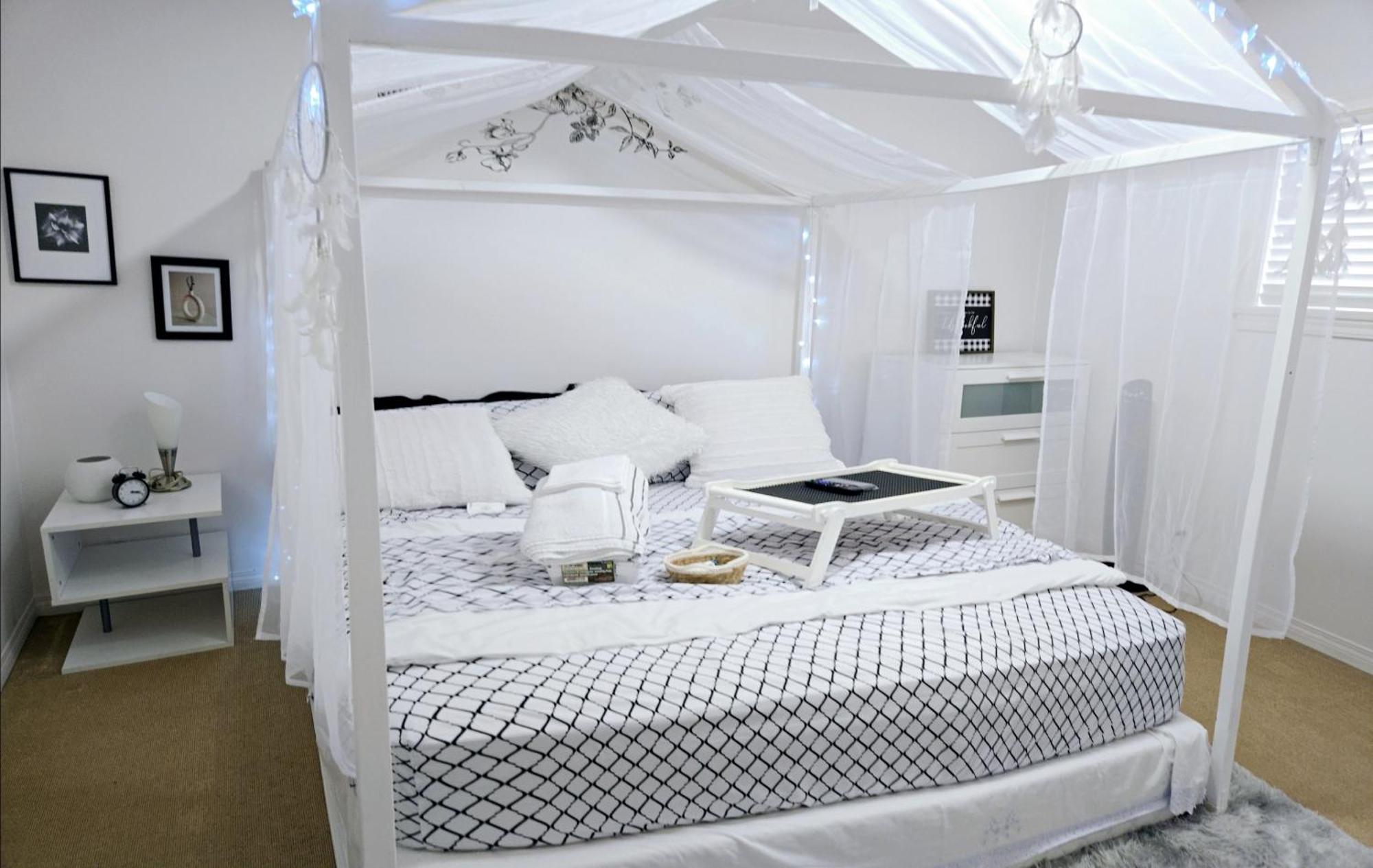 Lovely Cozy Room! With Attached Private Bath In The Heart Of Vancouver! Private Parking & Self Check-In! Екстер'єр фото